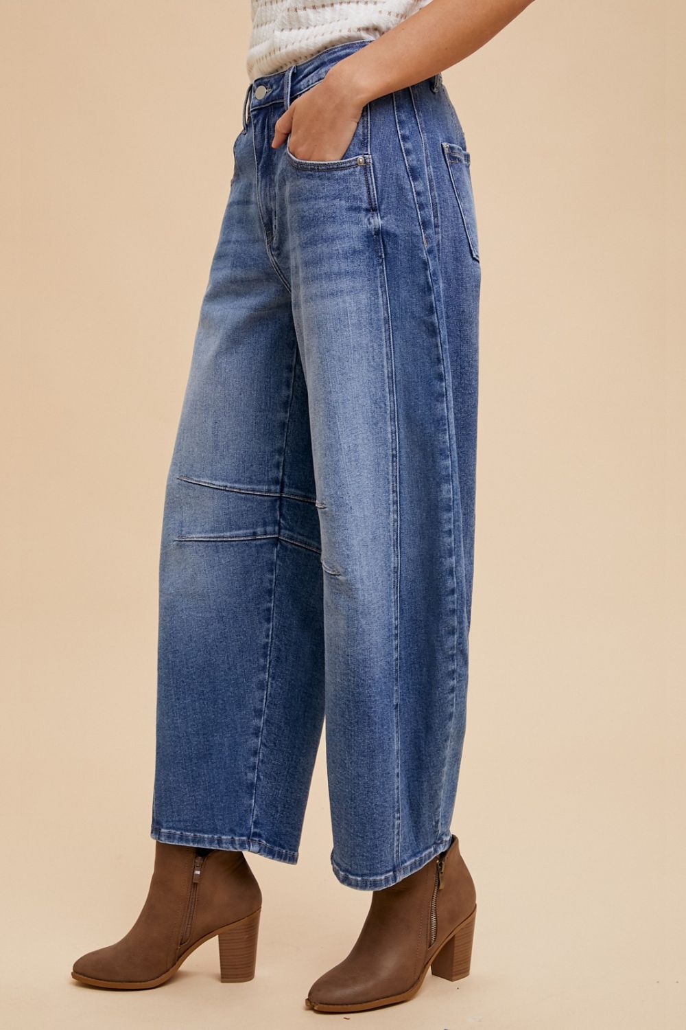 Annie Wear Mid Rise Barrel Leg Jeans with Pockets