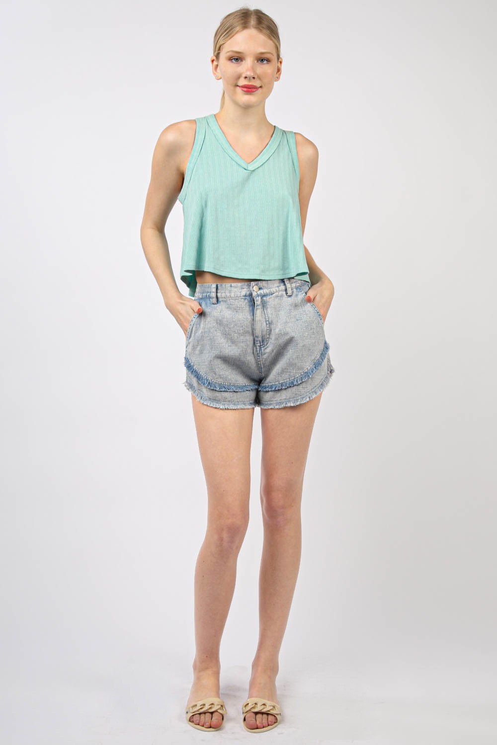 VERY J V-Neck Knit Swing Cropped Tank